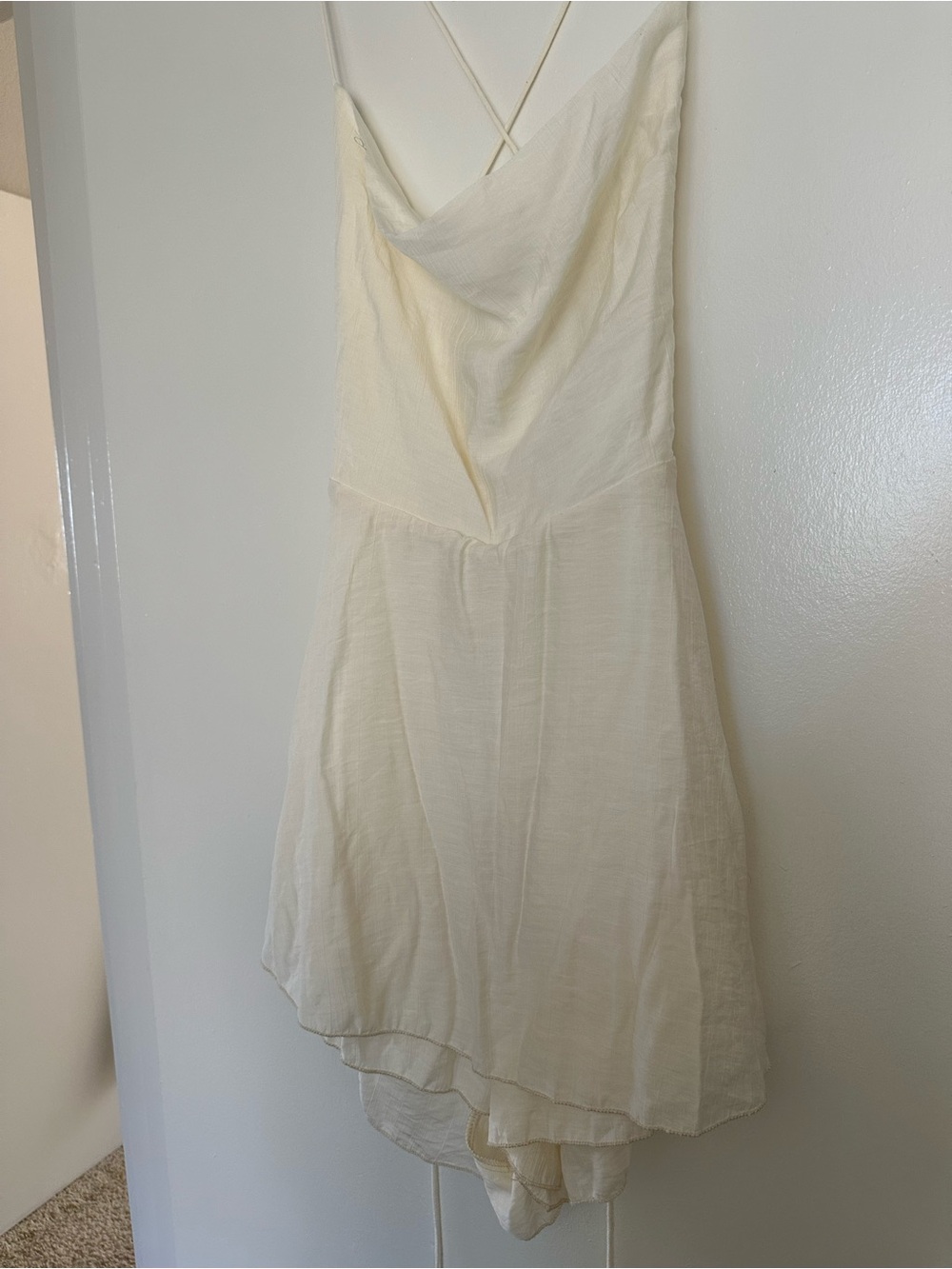 White Ruffle Mini Romper with Spaghetti Straps  | Size M - Picture 6 of 10